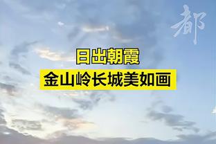 还不错！惠特摩尔15中7拿到17分 三分7中3